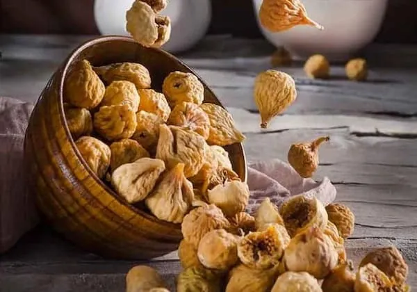 قیمت خرید انجیر خشک تیزابی + آموزش
