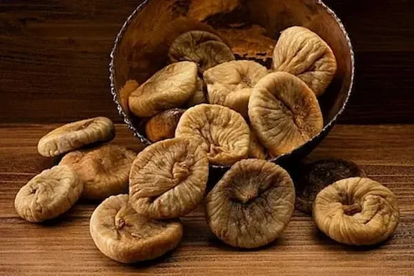 قیمت خرید انجیر خشک ایرانی + طرز تهیه