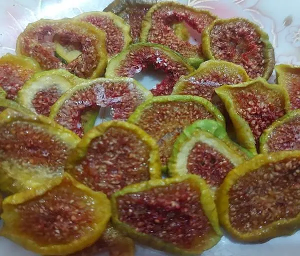 خرید انجیر سبز خشک استهبان با قیمت استثنایی