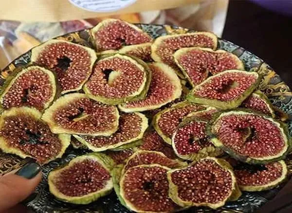 خرید انجیر سبز خشک با قیمت استثنایی